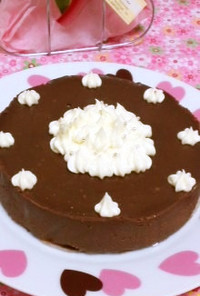 材料2つで簡単☆ホールde生チョコケーキ