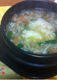 韓国料理 野菜たっぷり牛肉のクッパブ