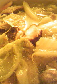 レンジ：鮭と椎茸とキャベツの中華風スープ