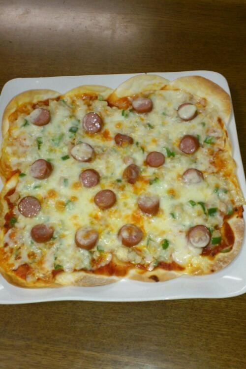 餃子の皮のBIGピザの画像