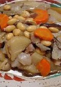 圧力鍋で、大豆と野菜の煮物