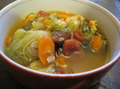 芽キャベツといっぱいお豆のスープの写真