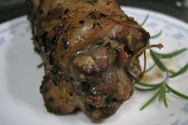 豚かたまり肉ハーブロール焼き レシピ 作り方 By Camille クックパッド 簡単おいしいみんなのレシピが366万品
