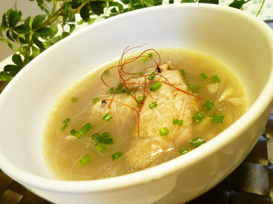 参鶏湯風春雨スープの写真