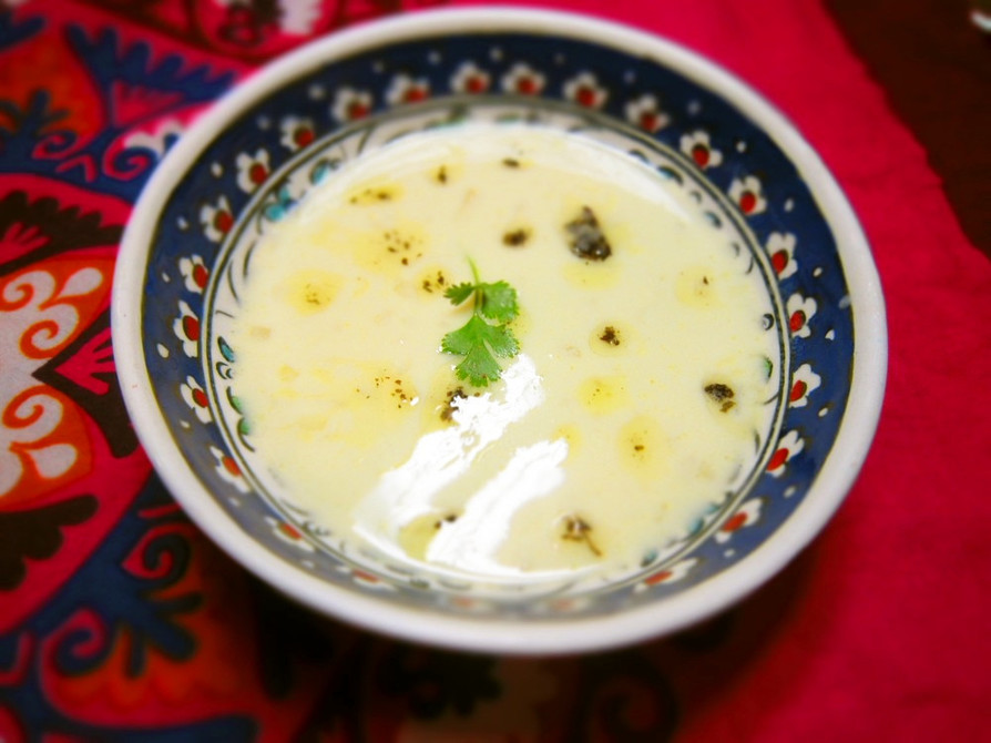 ヨーグルト味　高原のスープ（トルコ）の画像