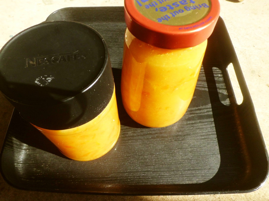 蜜柑の皮とオレンジジュースでマーマレードの画像