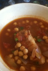 ひよこ豆と手羽元のトマトスープ　wクミン