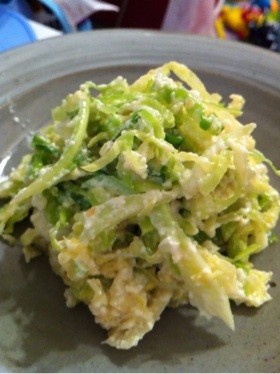 キャベツと豆腐のサラダ