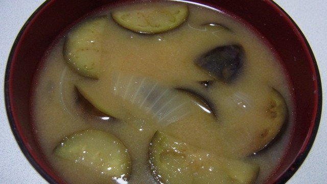 ゴマ油でおいしい玉ねぎとなすのお味噌汁 レシピ 作り方 By みぃ0803 クックパッド 簡単おいしいみんなのレシピが359万品 ゴマ油でおいしい玉ねぎとなすのお味噌汁 レシピ 作り方 By みぃ0803 クックパッド 簡単おいしいみんなのレシピが359万品