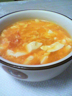 卵とトマトのあったかスープの画像