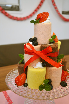 キッズ大喜び☆簡単ロールケーキタワー