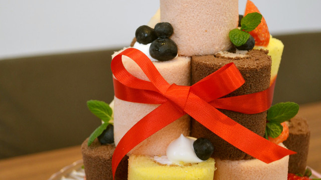 キッズ大喜び 簡単ロールケーキタワー レシピ 作り方 By ミシュラン11 クックパッド 簡単おいしいみんなのレシピが355万品