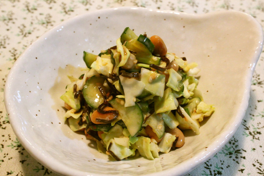 大豆水煮ときゅうりキャベツの塩昆布サラダの画像
