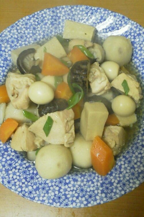 高野豆腐とうずら、野菜、鶏肉の煮物☆の画像