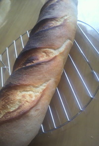 薄力粉100%パリパリなフランスパン
