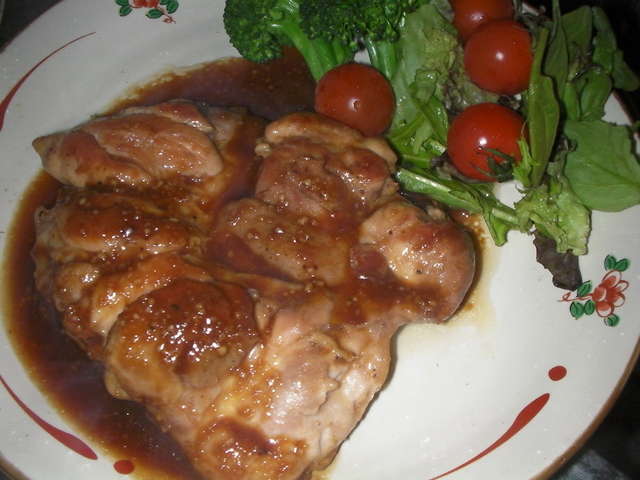 チキン ステーキ ガーリック ソース