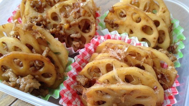 お弁当 冷凍保存 レンコンの甘辛きんぴら レシピ 作り方 By Hisayok527 クックパッド 簡単おいしいみんなのレシピが352万品