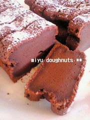 簡単*超濃厚チョコケーキの写真