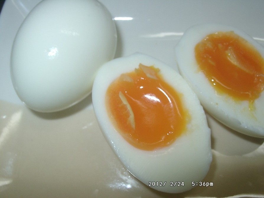 むきやすいゆで卵の作り方の画像