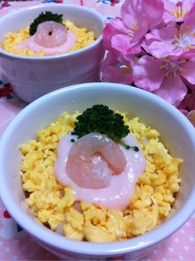 ひな祭り☆桃色ソースでほんわかお寿司の画像