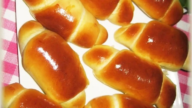 手ごねでふわふわバターロール レシピ 作り方 By ぽにえ クックパッド 簡単おいしいみんなのレシピが360万品 手ごねでふわふわバターロール レシピ 作り方 By ぽにえ クックパッド 簡単おいしいみんなのレシピが360万品