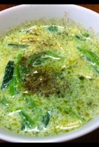 大葉のマカロニ豆乳スープ