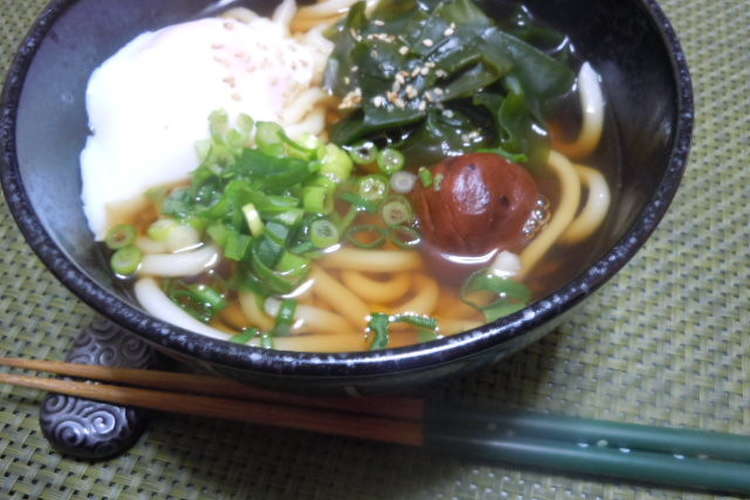 簡単さっぱり 梅わかめうどん レシピ 作り方 By Kemeta クックパッド 簡単おいしいみんなのレシピが352万品