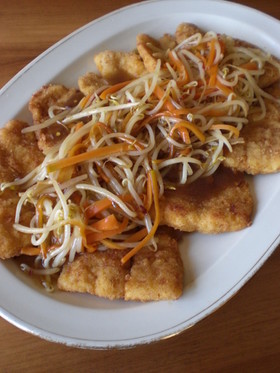 白身魚のピリカラもやしあんかけ