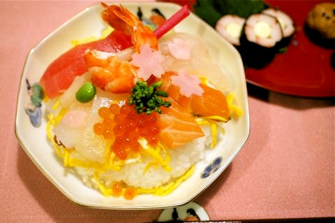 簡単カラフルひな祭りのちらし寿司の画像