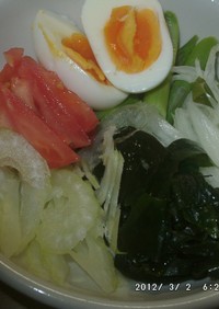野菜サラダ（わさび味ドレッシング）