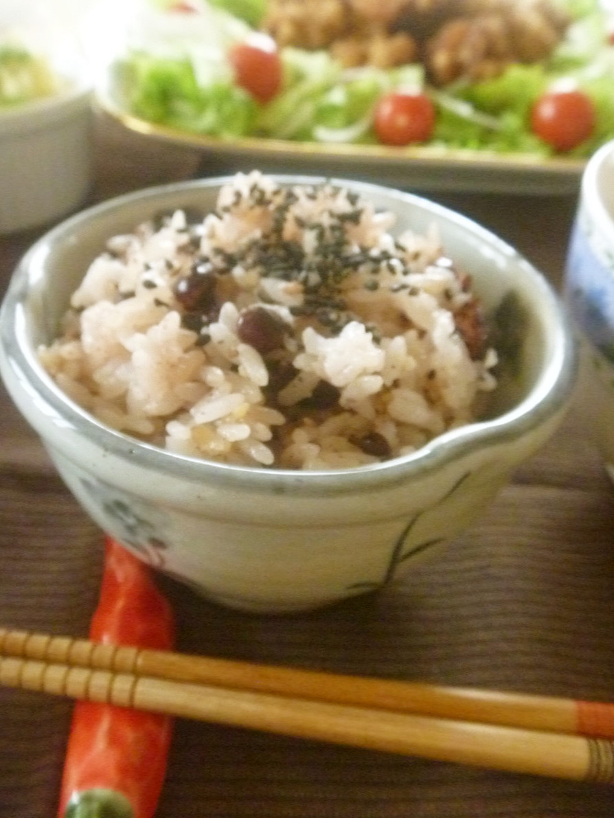 もっちり♪もち米と十六穀米のお赤飯の画像