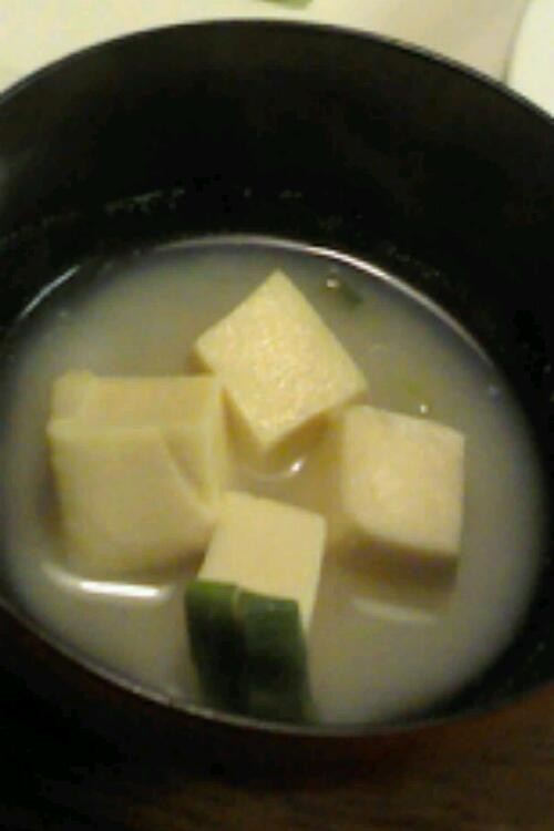 簡単！高野豆腐の味噌汁の画像
