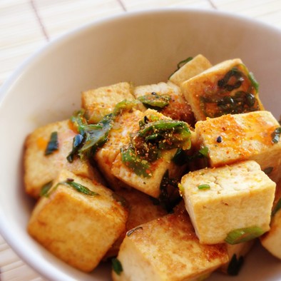 ダイエット朝食に★ラー油ゴマ豆腐の写真