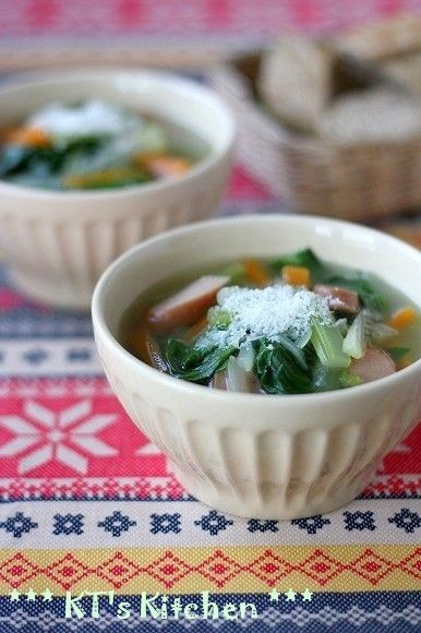 スイスチャードとソーセージのスープの画像