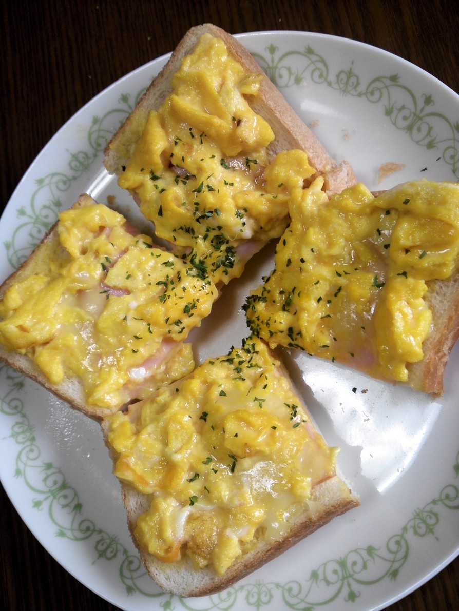 卵ふわふわチーズでとろ～りトーストの画像
