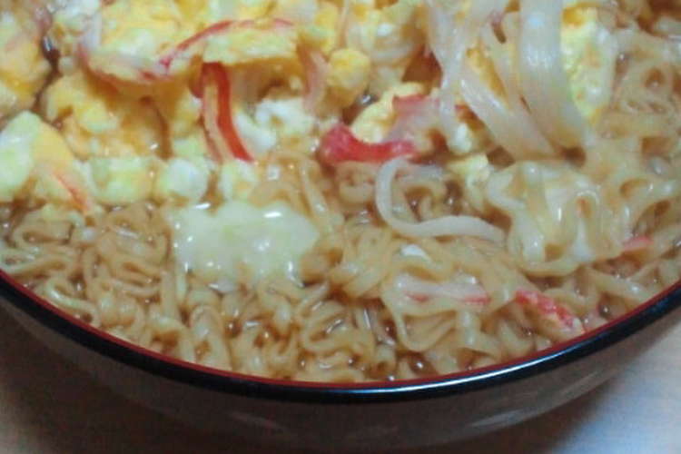 カニタマチーチキンラーメン レシピ 作り方 By ハチトシ クックパッド 簡単おいしいみんなのレシピが358万品