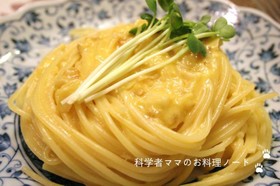 トロトロ卵とニンニクのパスタ