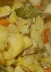 鶏と白菜の蒸し煮