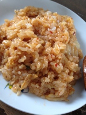主な材料3つ★超簡単キムチーズチャーハン