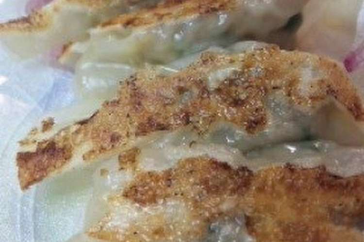 餃子大好き我が家の餃子 レシピ 作り方 By すまいるゆっきー クックパッド 簡単おいしいみんなのレシピが353万品