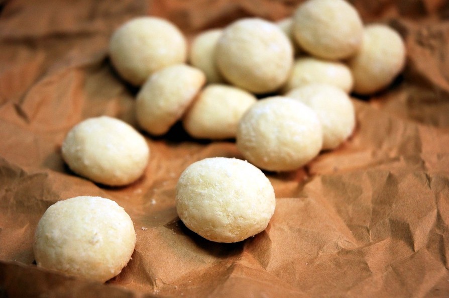北海道産小麦粉と米粉のスノーボールの画像