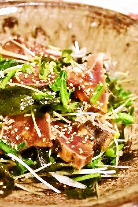鰹のタタキと菜の花のサラダ