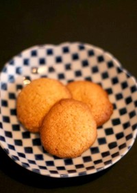 ノンオイルでアーモンドクッキー（卵あり）