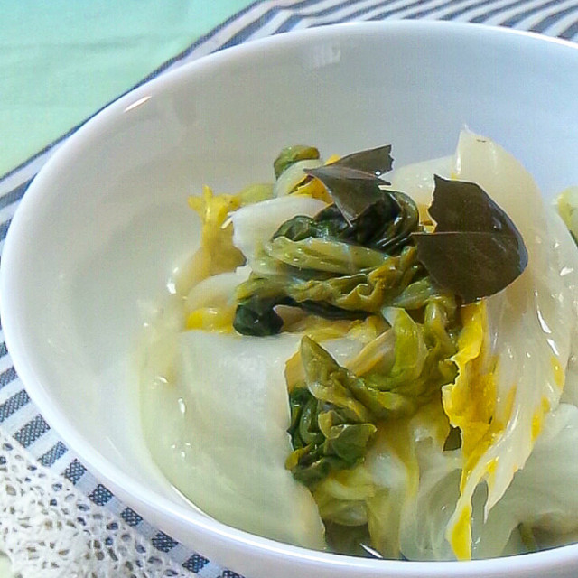 簡単一品 白菜のシンプルローリエ煮 レシピ 作り方 By Mi Rin クックパッド 簡単おいしいみんなのレシピが358万品
