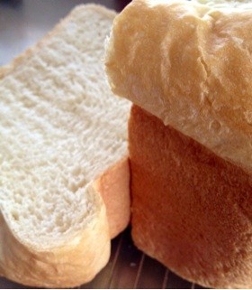 塩麹で旨味倍増食パン（ＨＢ）の画像
