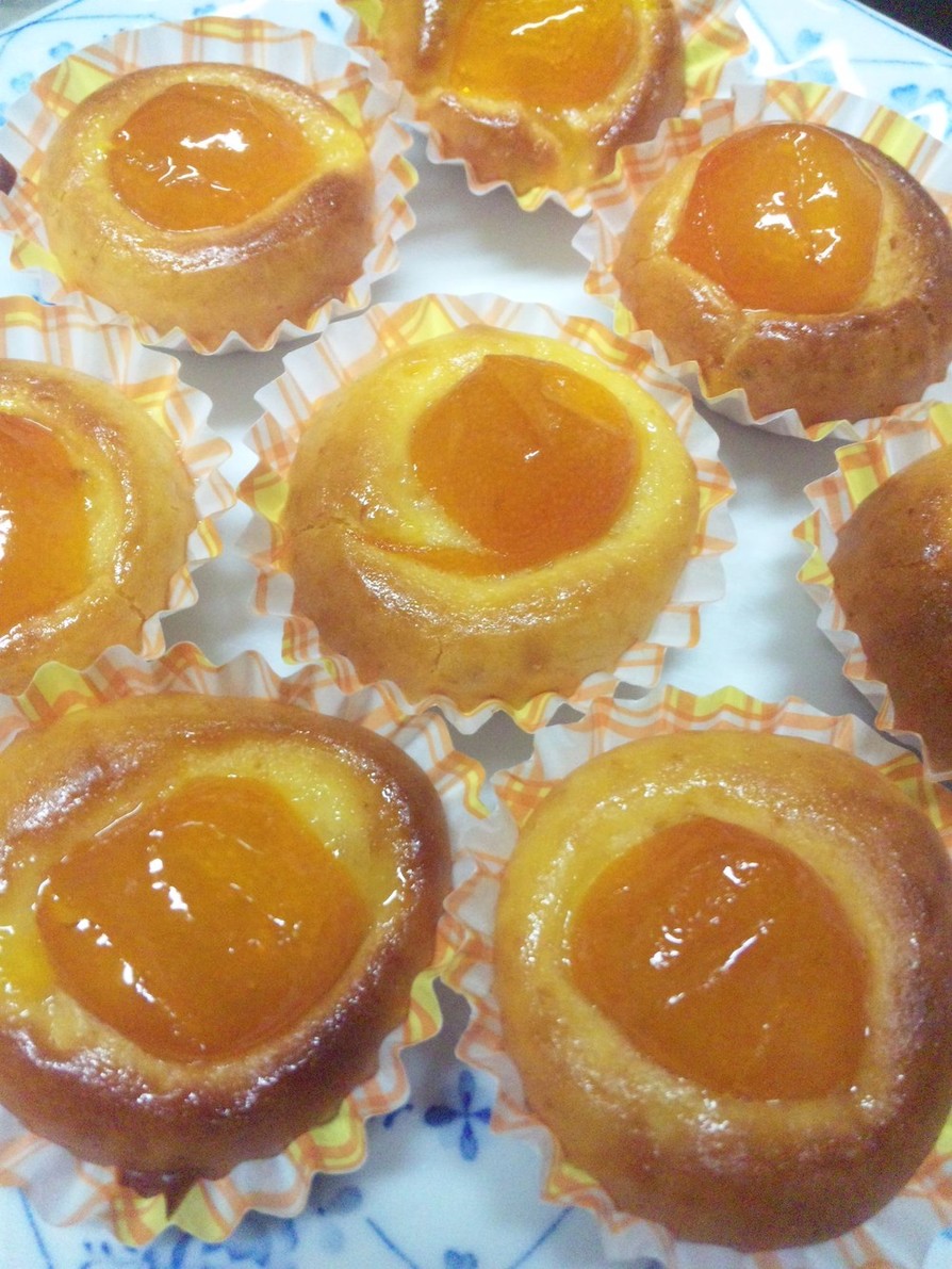 金柑シロップ煮のカップケーキの画像