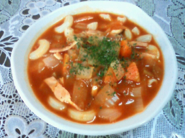 野菜ジュースとトマトソースのスープの画像