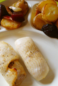 魚のスパイス巻きと根菜のオーブン焼き
