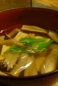 ハタケシメジと豆腐のすまし汁