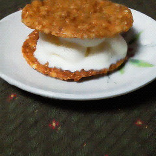 クーリッシュ醤油せんべいサンド レシピ 作り方 By ほたるいかたん クックパッド 簡単おいしいみんなのレシピが359万品 クーリッシュ醤油せんべいサンド レシピ 作り方 By ほたるいかたん クックパッド 簡単おいしいみんなのレシピが359万品